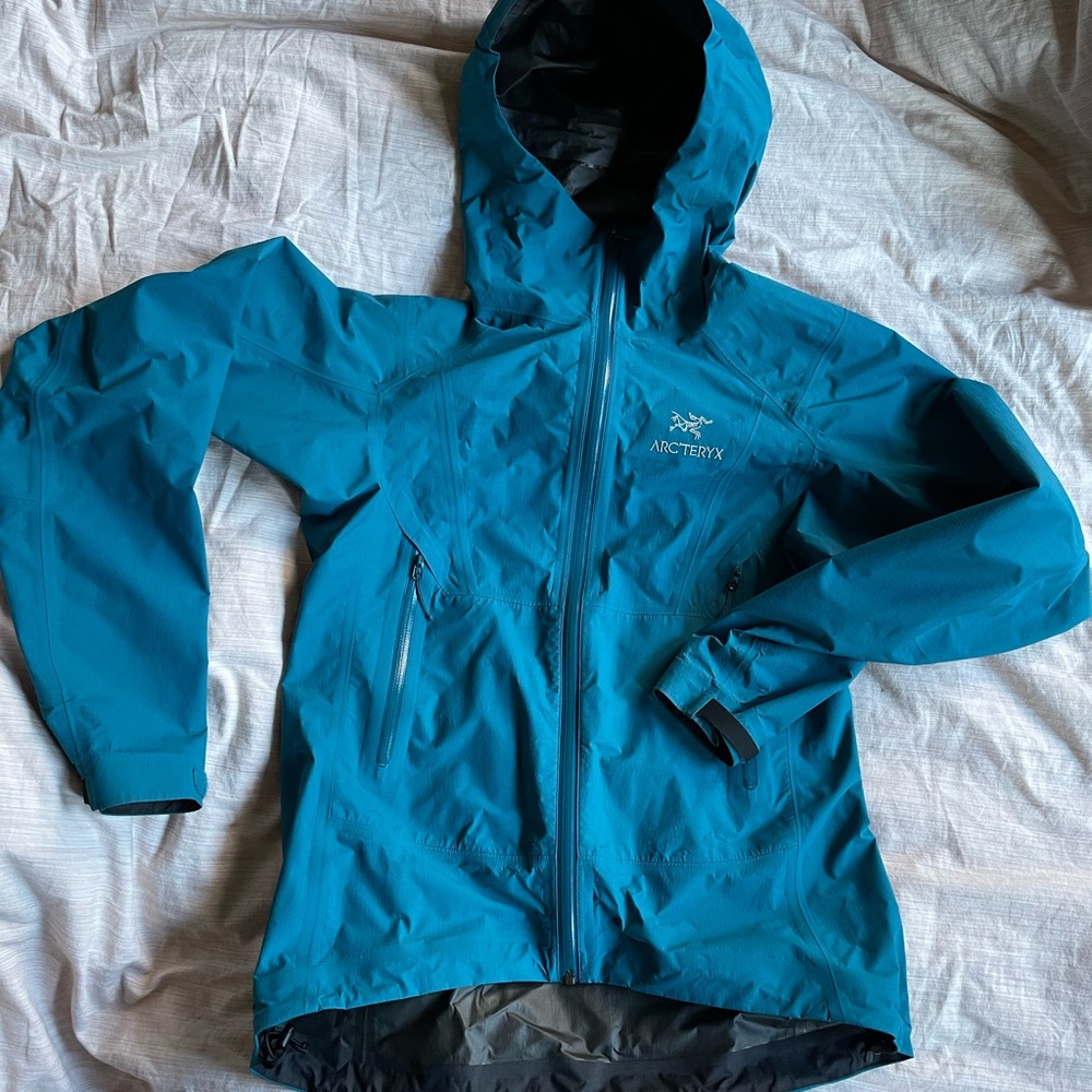Arc’teryx Beta SL Gore-Tex Jacket women’s small